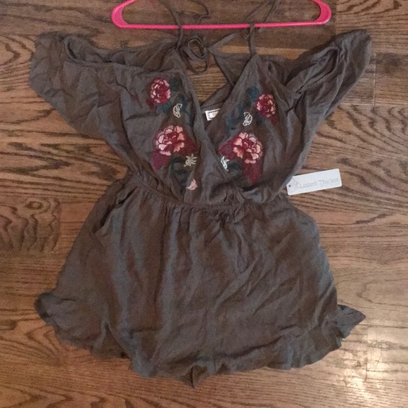 Romper with Pockets - never worn! - Picture 1 of 3
